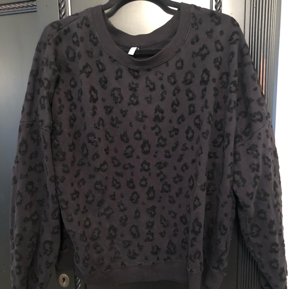 z supply leopard sweatshirt